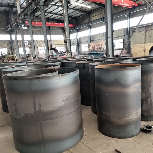 选择琼海钢护筒的材质时考虑哪些条件？