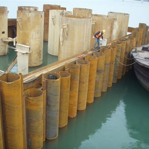 琼海钢护筒现场安装